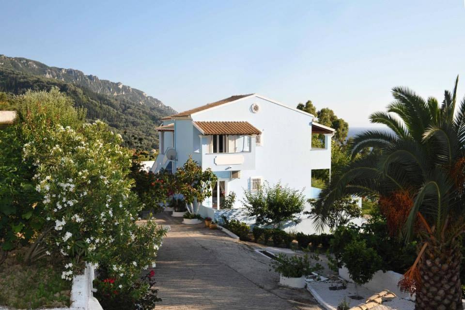 Cozy Few Mins From Corfu